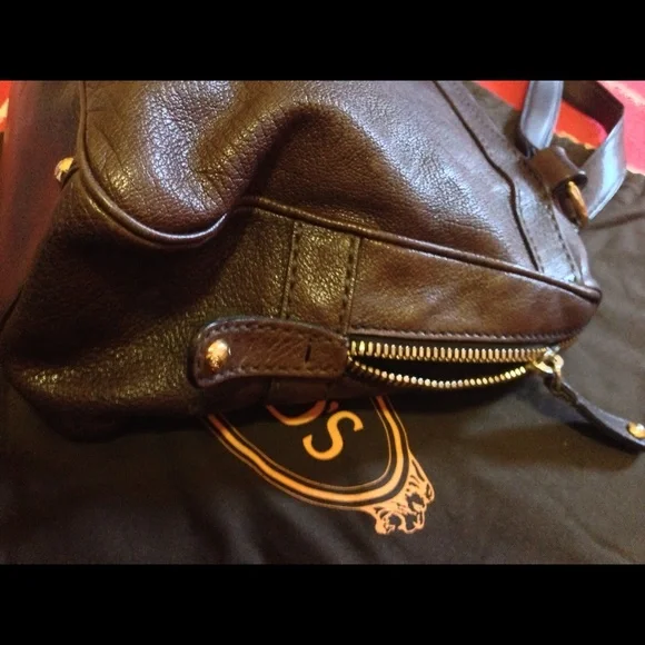 Tod's Dark Brown Shoulder Bag - Picture 4 of 4